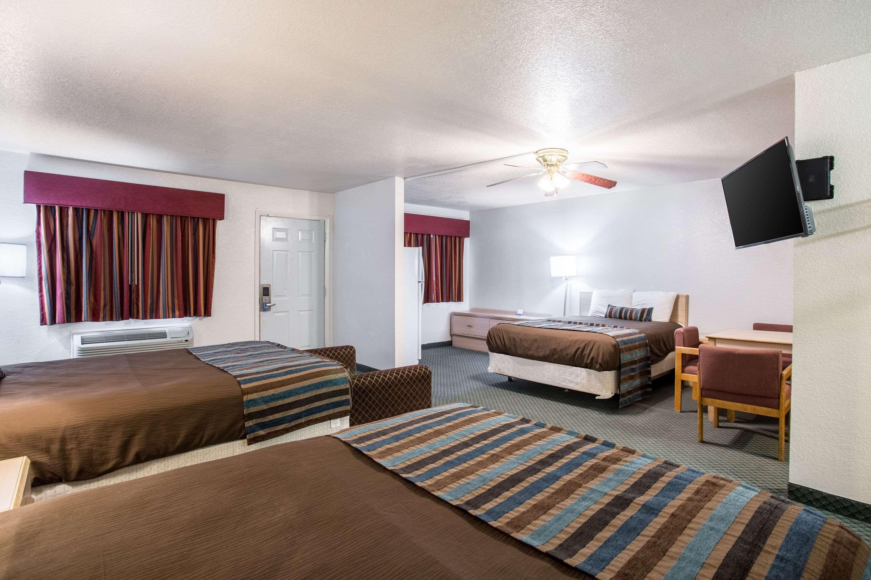 Rodeway Inn Carlsbad Caverns Area Buitenkant foto